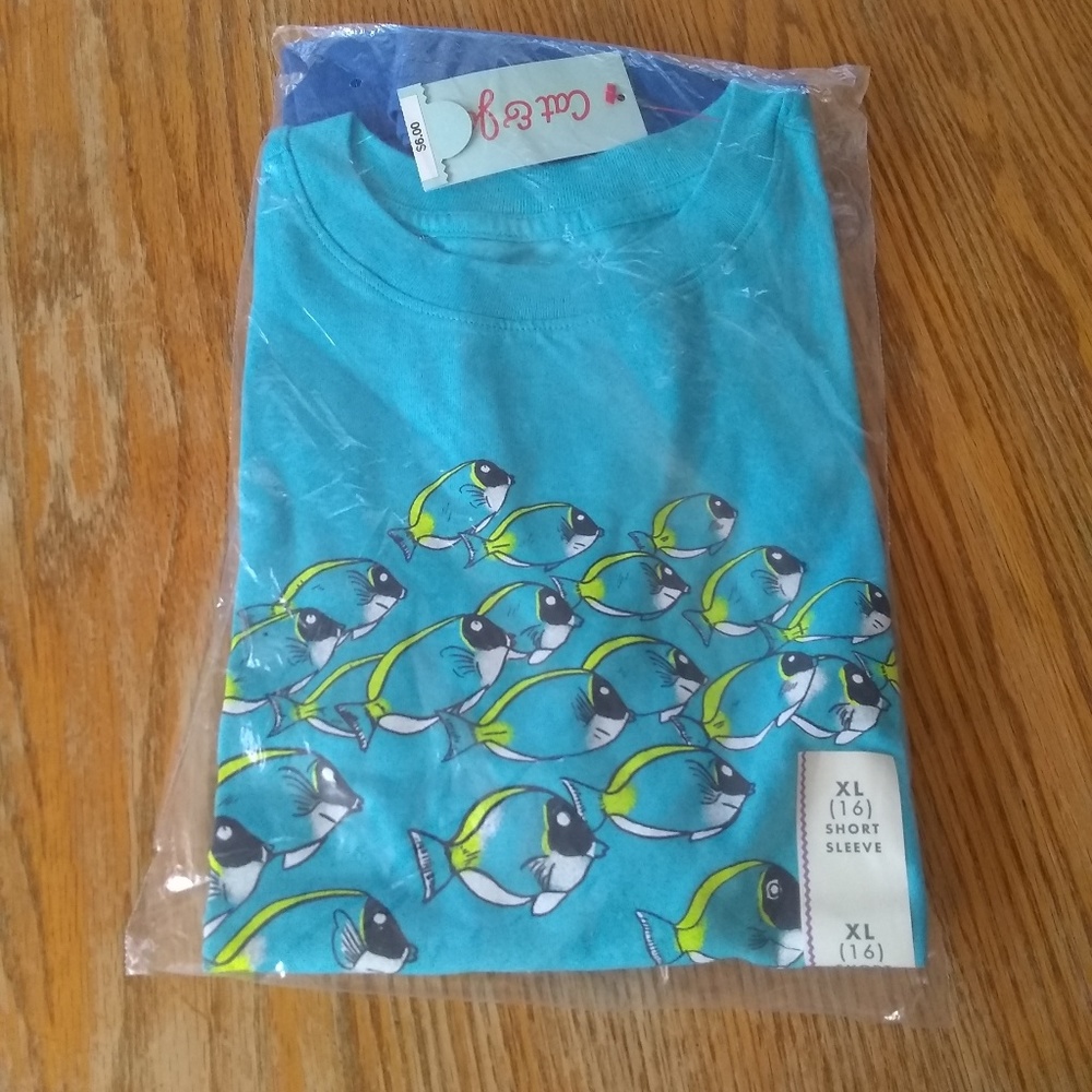 NWT cat and Jack boys xl t-shirt